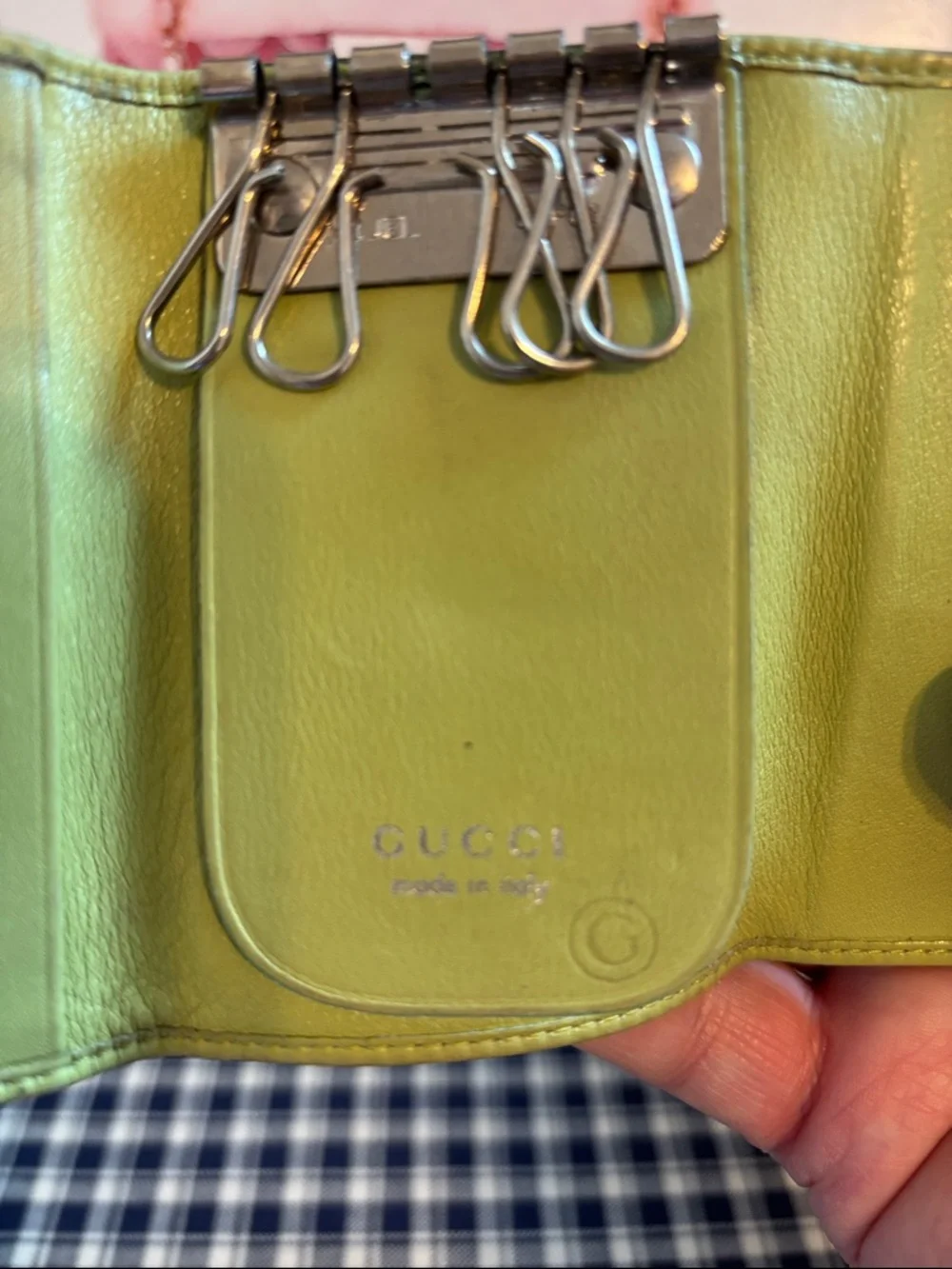 Gucci Lime Green Leather Key Holder - Picture 3 of 6